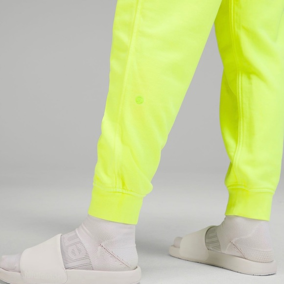 Lululemon Full-Length Scuba Joggers - Size 14 Highlighter Yellow - EUC - Picture 3 of 8